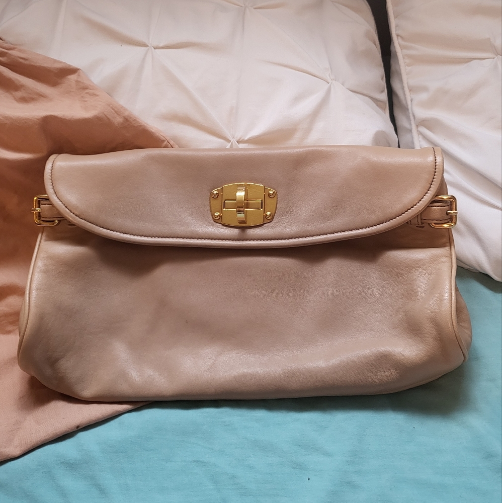 MIU MIU CLUTCH
